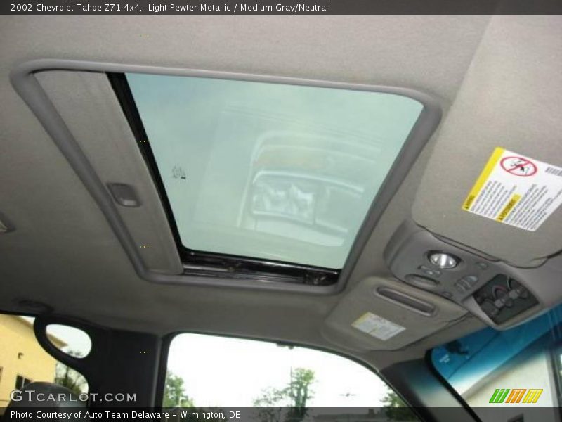 Light Pewter Metallic / Medium Gray/Neutral 2002 Chevrolet Tahoe Z71 4x4
