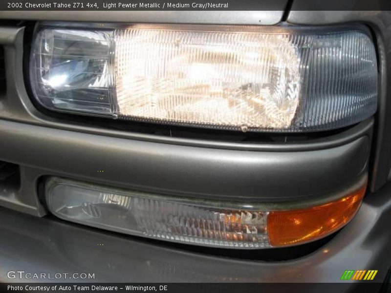 Light Pewter Metallic / Medium Gray/Neutral 2002 Chevrolet Tahoe Z71 4x4