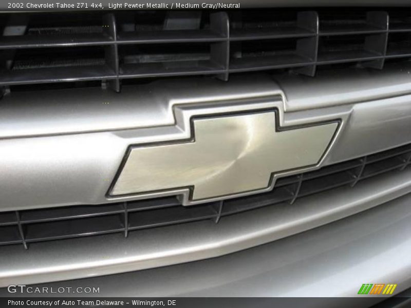 Light Pewter Metallic / Medium Gray/Neutral 2002 Chevrolet Tahoe Z71 4x4