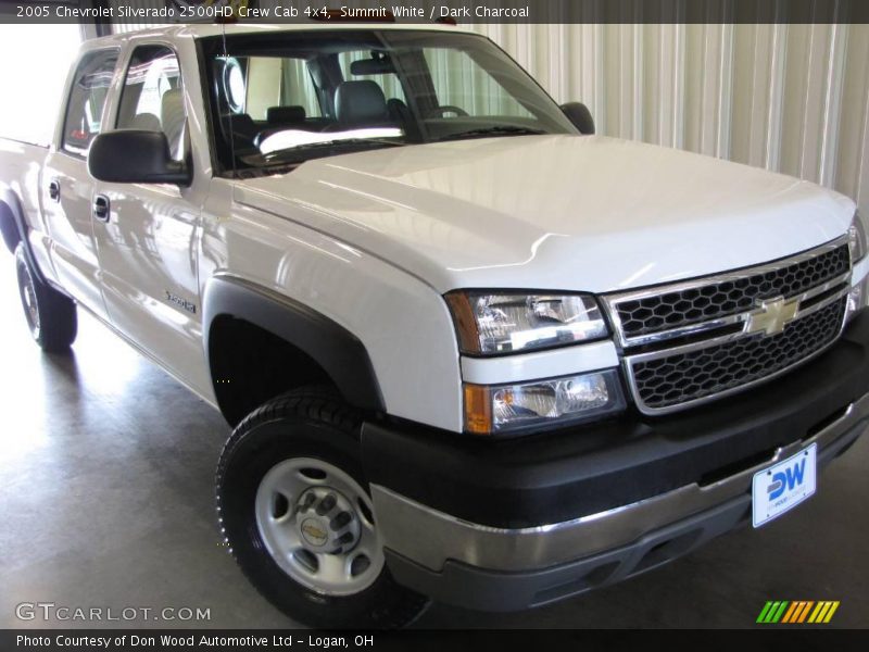 Summit White / Dark Charcoal 2005 Chevrolet Silverado 2500HD Crew Cab 4x4
