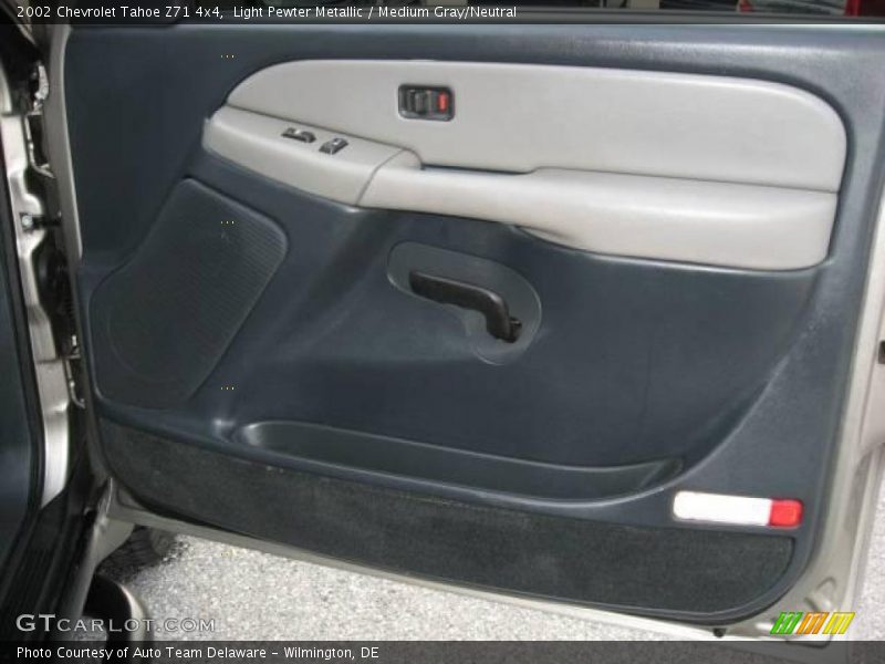 Light Pewter Metallic / Medium Gray/Neutral 2002 Chevrolet Tahoe Z71 4x4