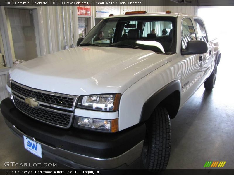Summit White / Dark Charcoal 2005 Chevrolet Silverado 2500HD Crew Cab 4x4