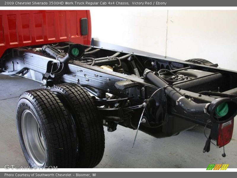 Victory Red / Ebony 2009 Chevrolet Silverado 3500HD Work Truck Regular Cab 4x4 Chassis