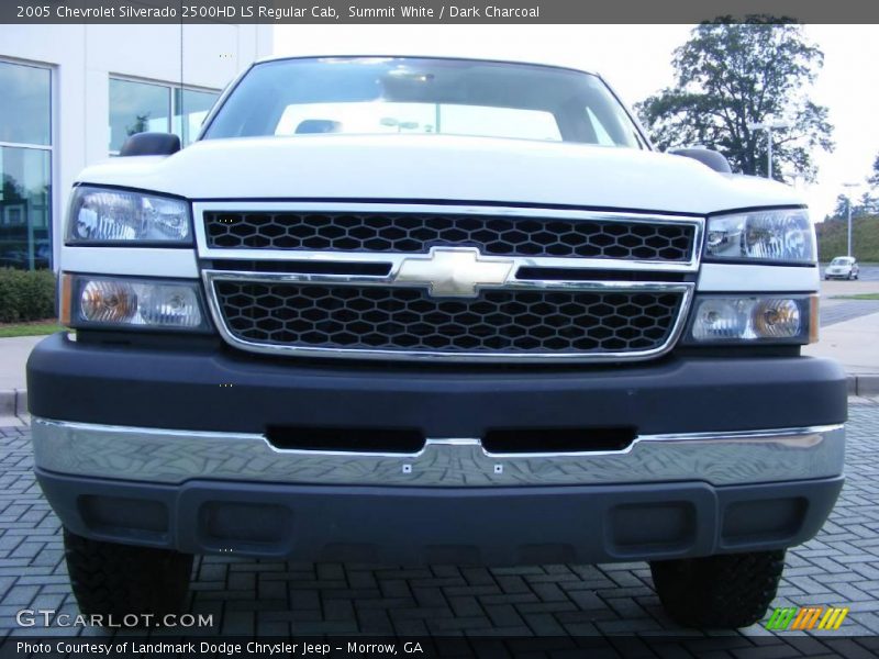 Summit White / Dark Charcoal 2005 Chevrolet Silverado 2500HD LS Regular Cab