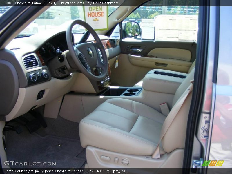 Graystone Metallic / Light Cashmere 2009 Chevrolet Tahoe LT 4x4