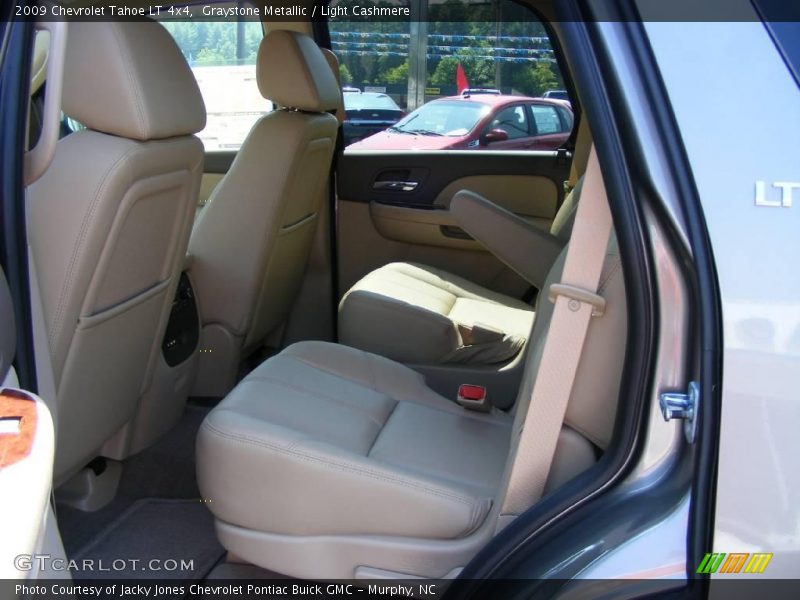 Graystone Metallic / Light Cashmere 2009 Chevrolet Tahoe LT 4x4