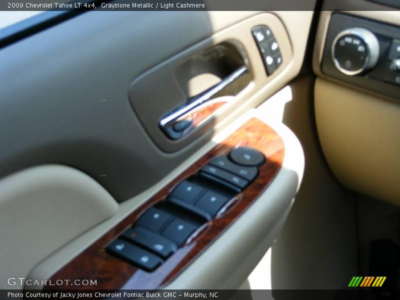 Graystone Metallic / Light Cashmere 2009 Chevrolet Tahoe LT 4x4