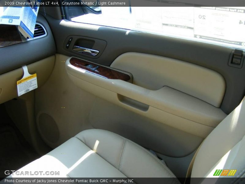 Graystone Metallic / Light Cashmere 2009 Chevrolet Tahoe LT 4x4