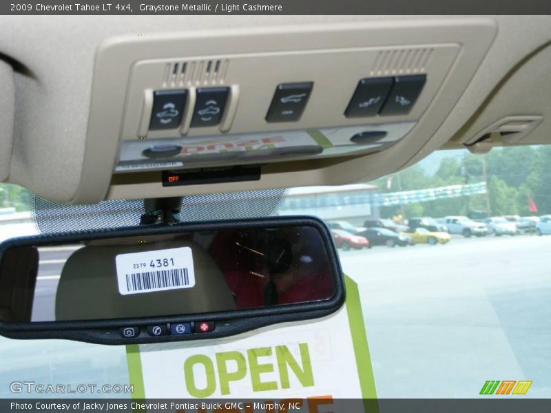 Graystone Metallic / Light Cashmere 2009 Chevrolet Tahoe LT 4x4