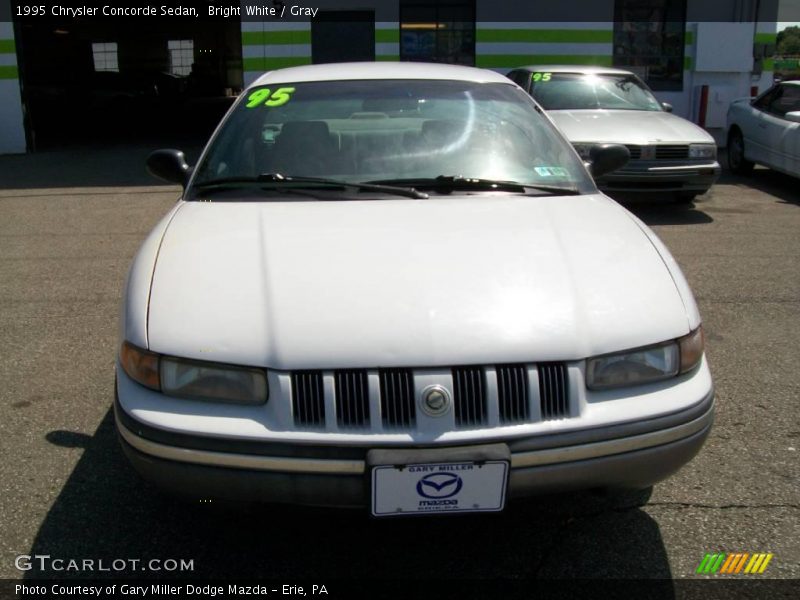 Bright White / Gray 1995 Chrysler Concorde Sedan