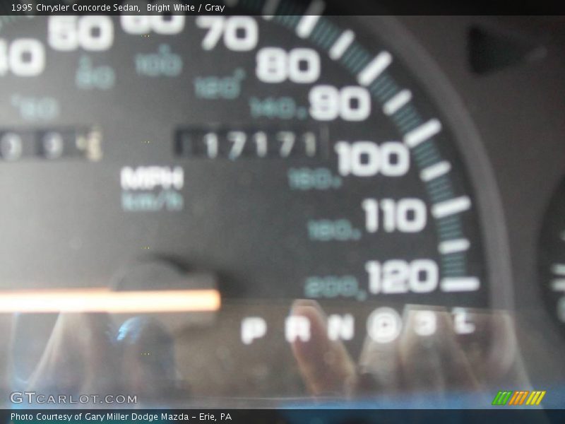 Bright White / Gray 1995 Chrysler Concorde Sedan