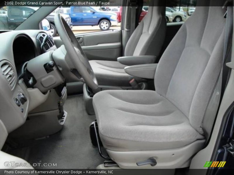 Patriot Blue Pearl / Taupe 2002 Dodge Grand Caravan Sport