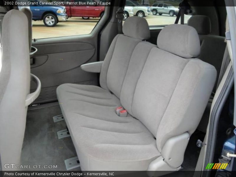 Patriot Blue Pearl / Taupe 2002 Dodge Grand Caravan Sport