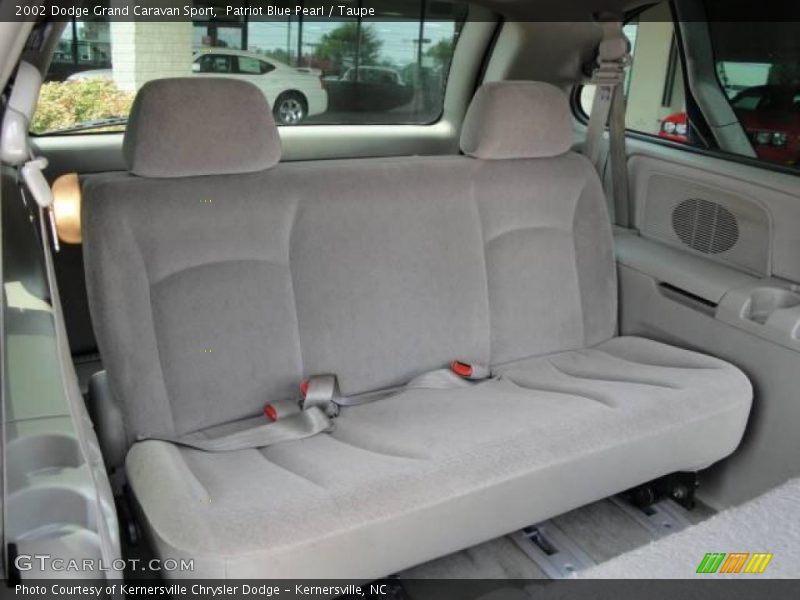 Patriot Blue Pearl / Taupe 2002 Dodge Grand Caravan Sport