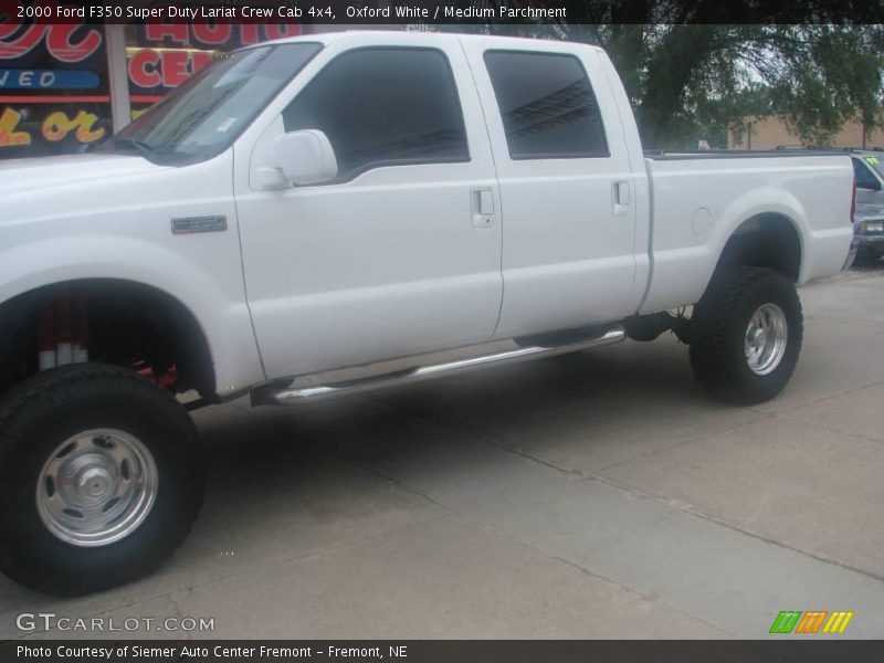 Oxford White / Medium Parchment 2000 Ford F350 Super Duty Lariat Crew Cab 4x4