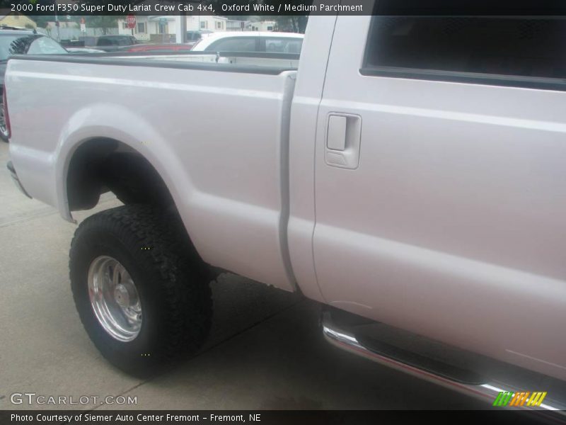 Oxford White / Medium Parchment 2000 Ford F350 Super Duty Lariat Crew Cab 4x4