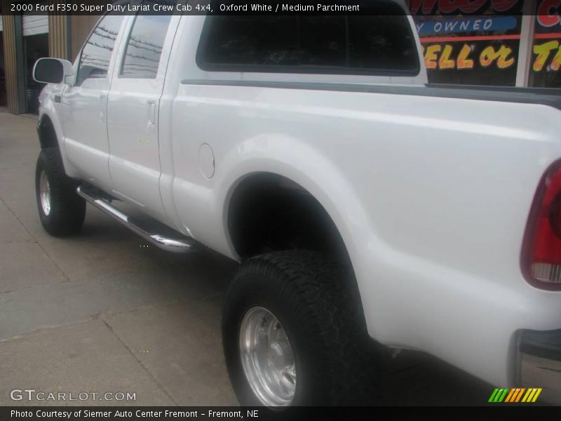 Oxford White / Medium Parchment 2000 Ford F350 Super Duty Lariat Crew Cab 4x4