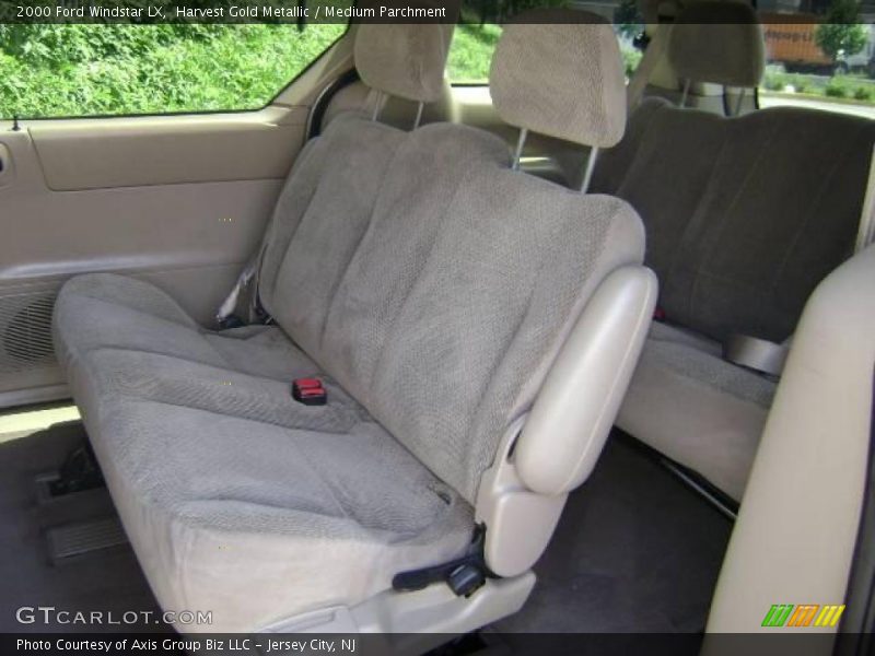 Harvest Gold Metallic / Medium Parchment 2000 Ford Windstar LX