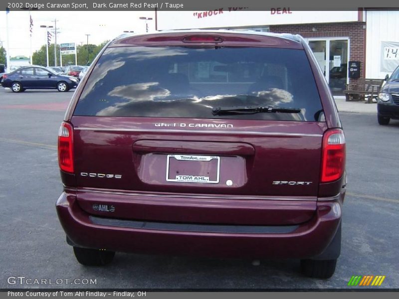 Dark Garnet Red Pearl / Taupe 2002 Dodge Caravan Sport