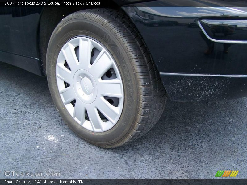 Pitch Black / Charcoal 2007 Ford Focus ZX3 S Coupe