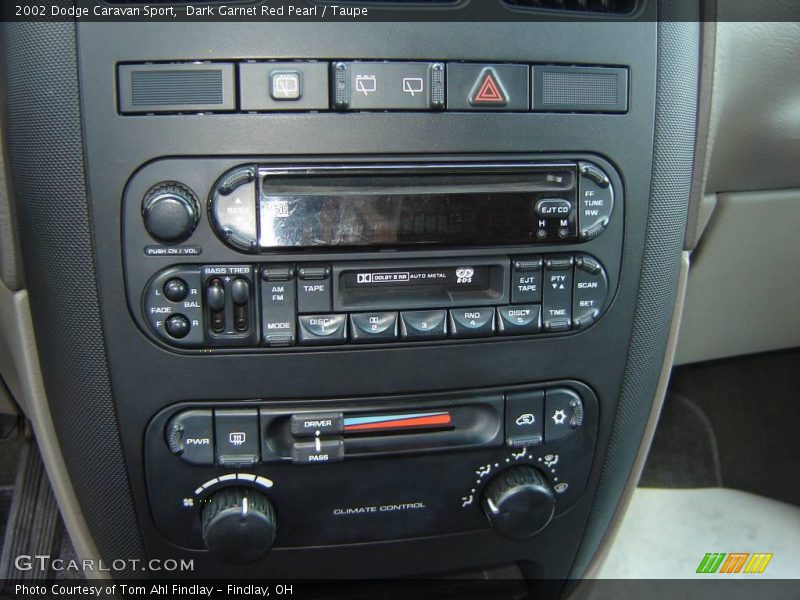 Dark Garnet Red Pearl / Taupe 2002 Dodge Caravan Sport
