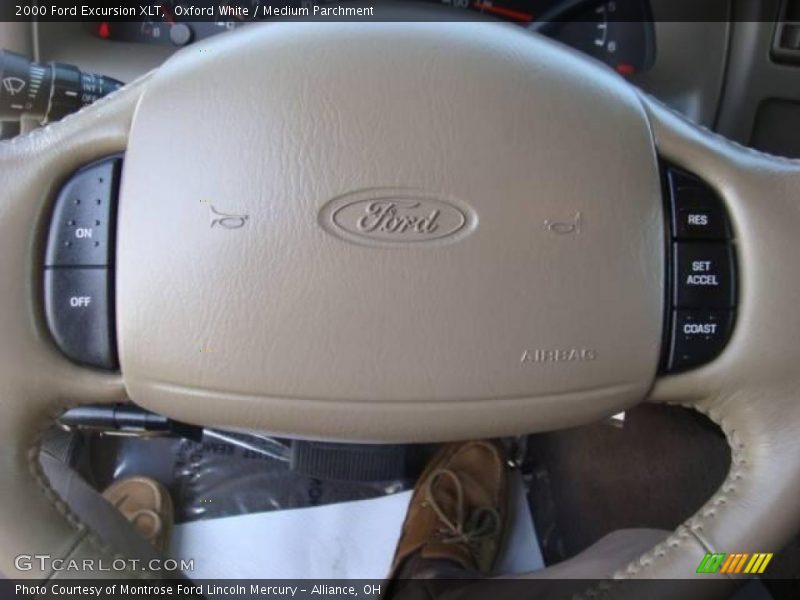 Oxford White / Medium Parchment 2000 Ford Excursion XLT