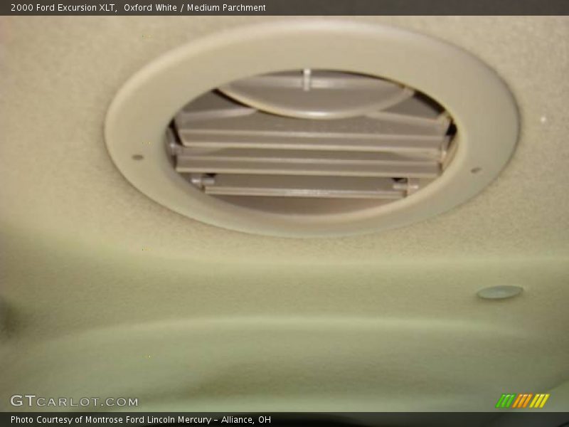 Oxford White / Medium Parchment 2000 Ford Excursion XLT