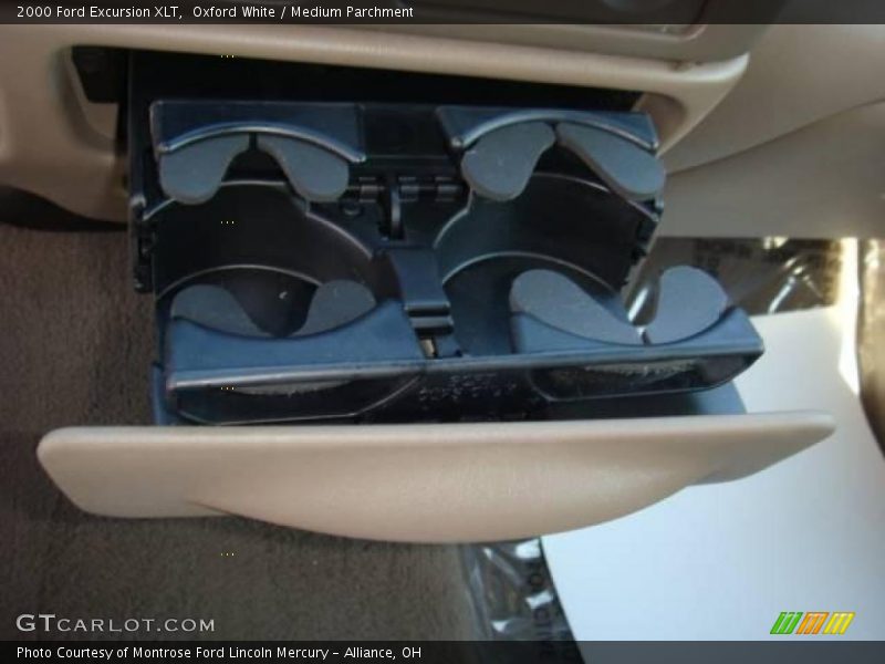 Oxford White / Medium Parchment 2000 Ford Excursion XLT
