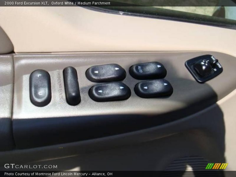 Oxford White / Medium Parchment 2000 Ford Excursion XLT