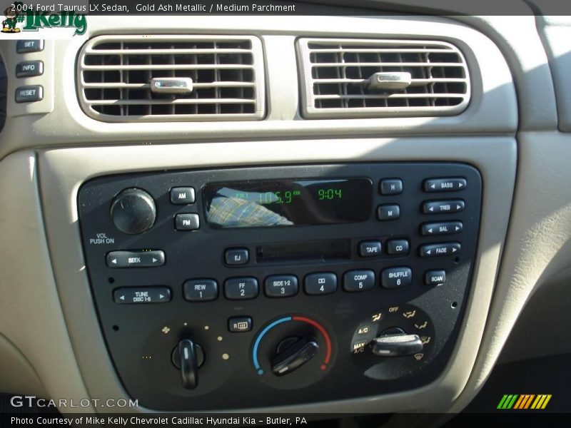 Gold Ash Metallic / Medium Parchment 2004 Ford Taurus LX Sedan