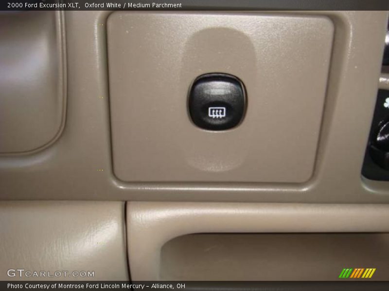 Oxford White / Medium Parchment 2000 Ford Excursion XLT