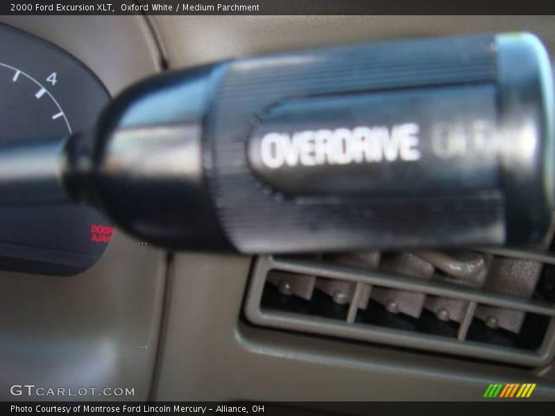Oxford White / Medium Parchment 2000 Ford Excursion XLT