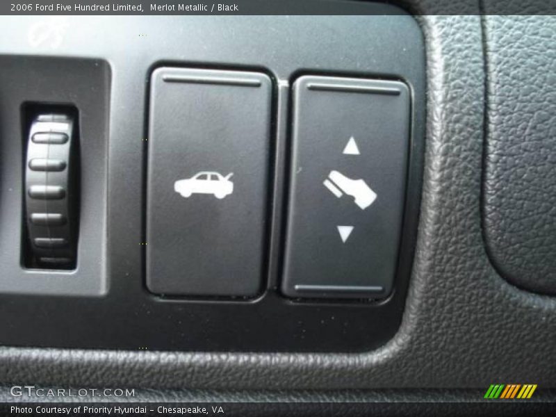 Merlot Metallic / Black 2006 Ford Five Hundred Limited