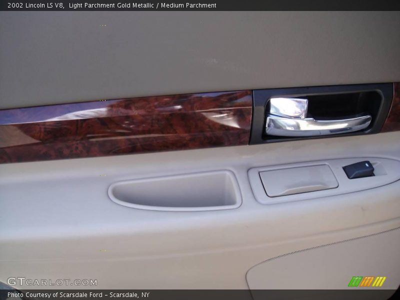 Light Parchment Gold Metallic / Medium Parchment 2002 Lincoln LS V8