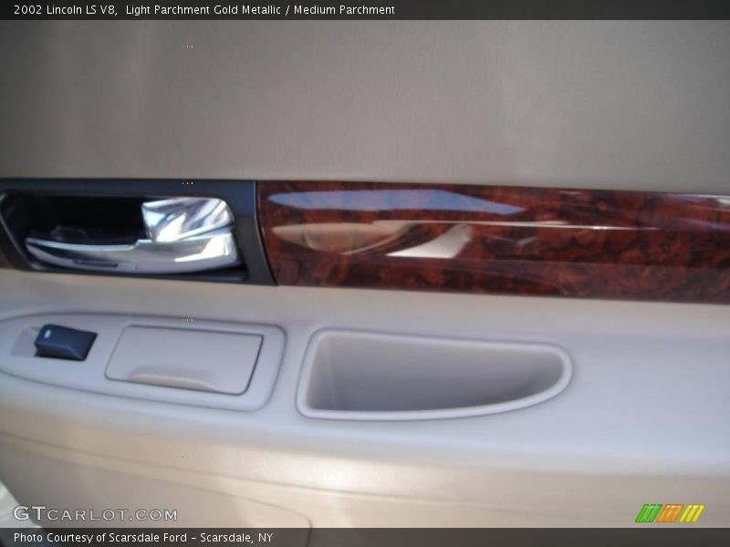 Light Parchment Gold Metallic / Medium Parchment 2002 Lincoln LS V8