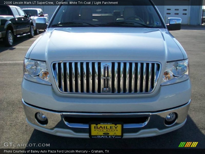Ceramic White Tri-Coat / Light Parchment 2006 Lincoln Mark LT SuperCrew