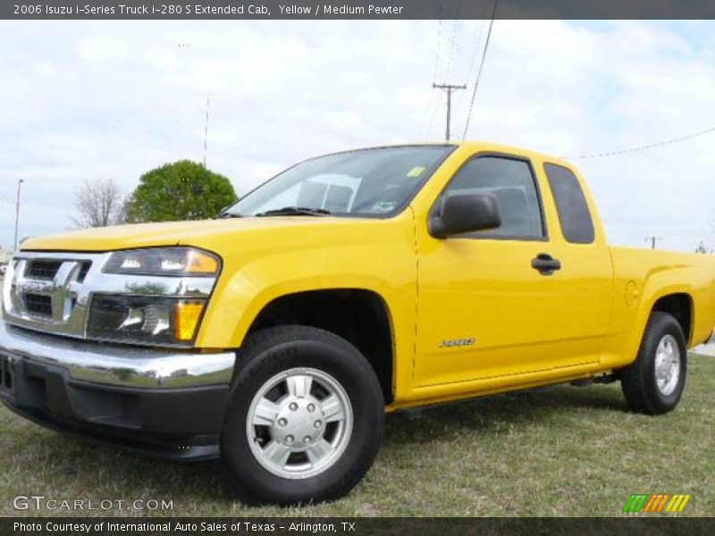Yellow / Medium Pewter 2006 Isuzu i-Series Truck i-280 S Extended Cab