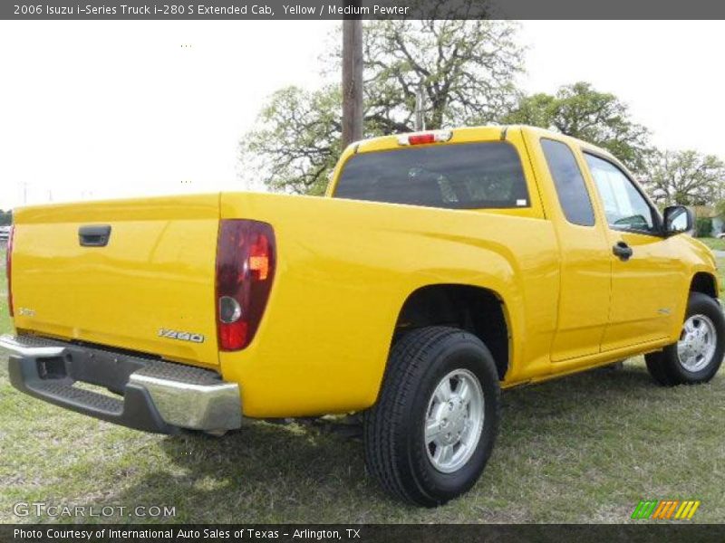 Yellow / Medium Pewter 2006 Isuzu i-Series Truck i-280 S Extended Cab