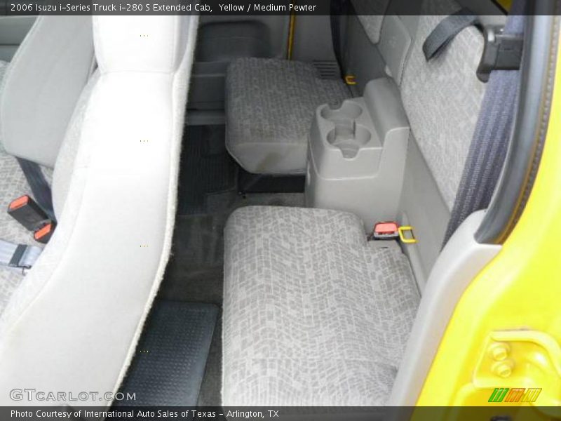 Yellow / Medium Pewter 2006 Isuzu i-Series Truck i-280 S Extended Cab