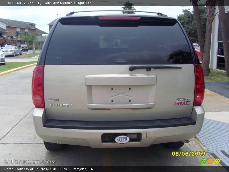Gold Mist Metallic / Light Tan 2007 GMC Yukon SLE