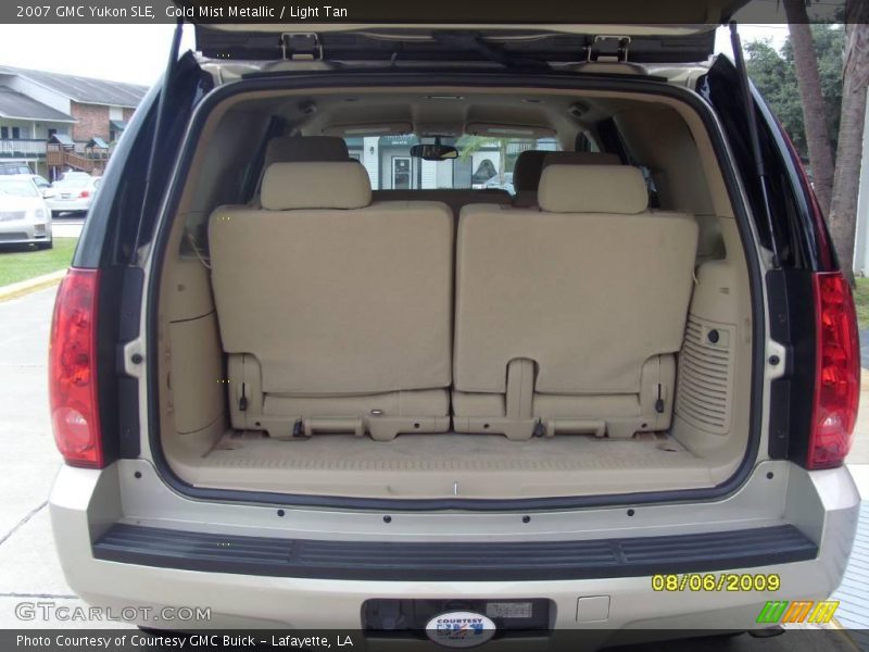 Gold Mist Metallic / Light Tan 2007 GMC Yukon SLE