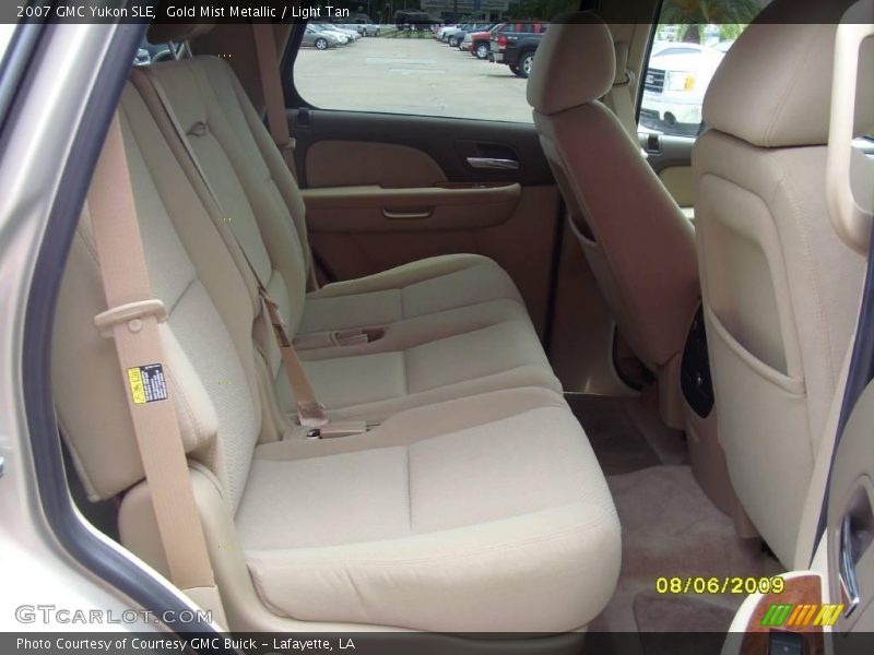 Gold Mist Metallic / Light Tan 2007 GMC Yukon SLE