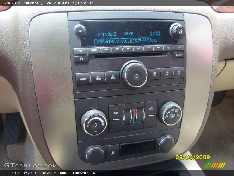 Gold Mist Metallic / Light Tan 2007 GMC Yukon SLE
