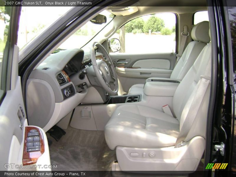 Onyx Black / Light Titanium 2007 GMC Yukon SLT