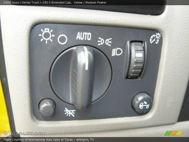 Yellow / Medium Pewter 2006 Isuzu i-Series Truck i-280 S Extended Cab