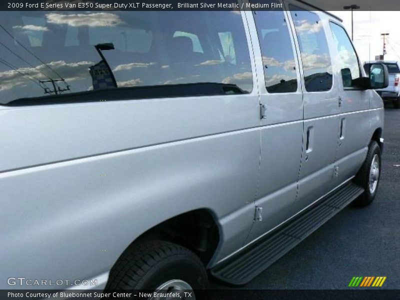 Brilliant Silver Metallic / Medium Flint 2009 Ford E Series Van E350 Super Duty XLT Passenger
