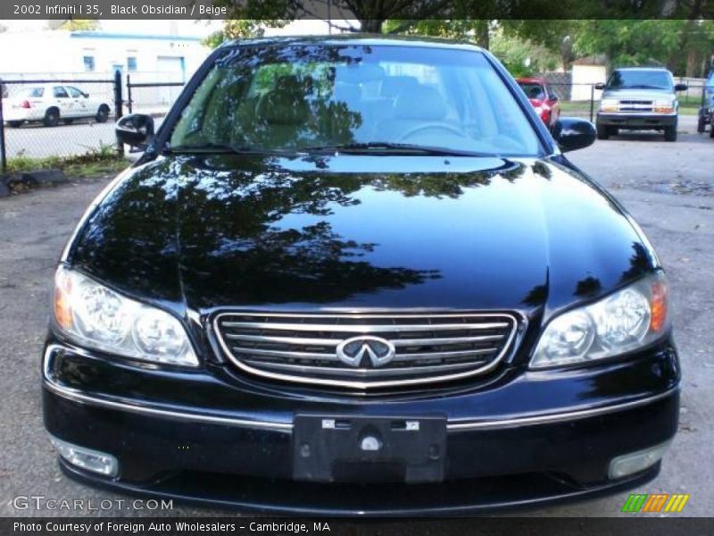 Black Obsidian / Beige 2002 Infiniti I 35