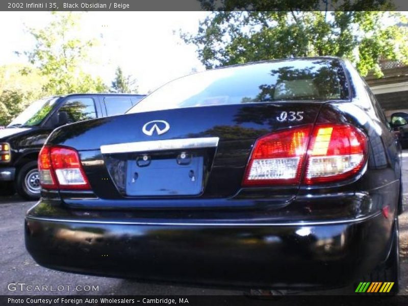 Black Obsidian / Beige 2002 Infiniti I 35