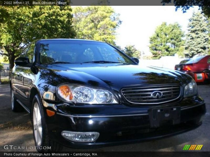 Black Obsidian / Beige 2002 Infiniti I 35