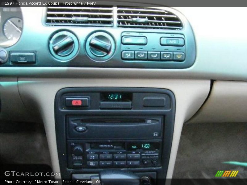 Frost White / Ivory 1997 Honda Accord EX Coupe
